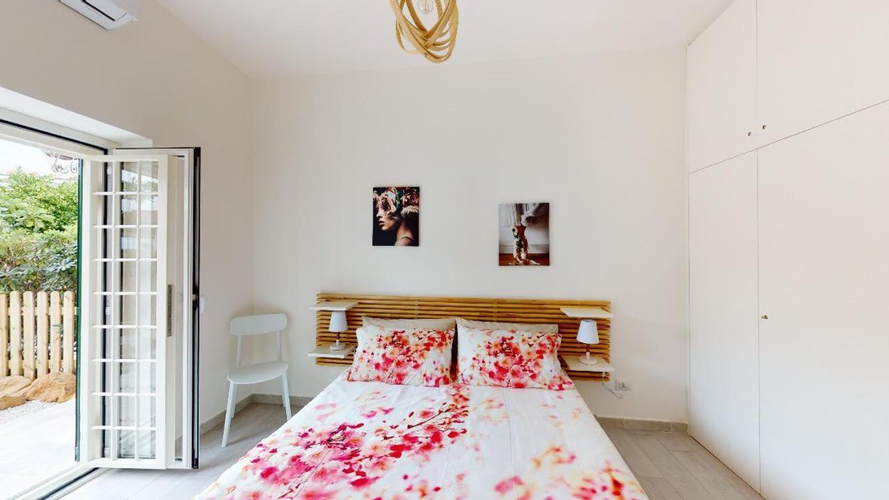 Ferienwohnung Torvaianica, Via Svezia Exterior foto